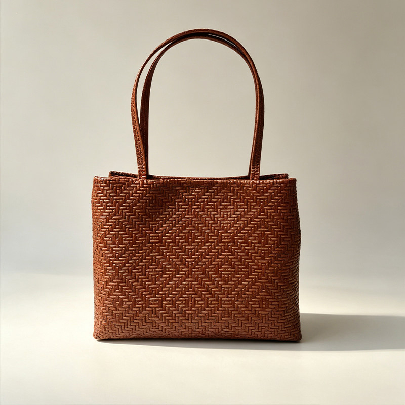 Leatherwork Workshop - Borsa Tote Mendy in Vera Pelle
