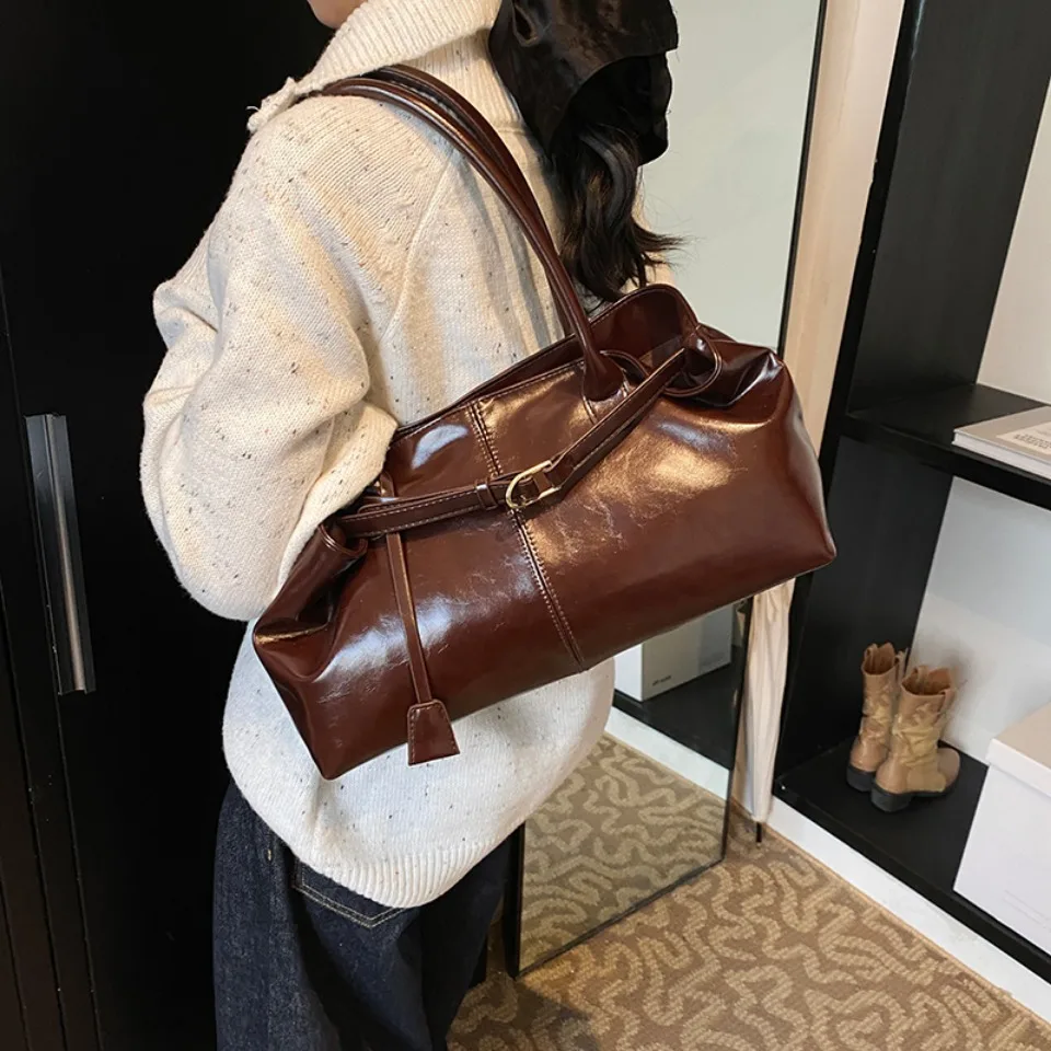Borsa a tracolla Hobo in pelle - Leatherwork Workshop recensione e prezzo